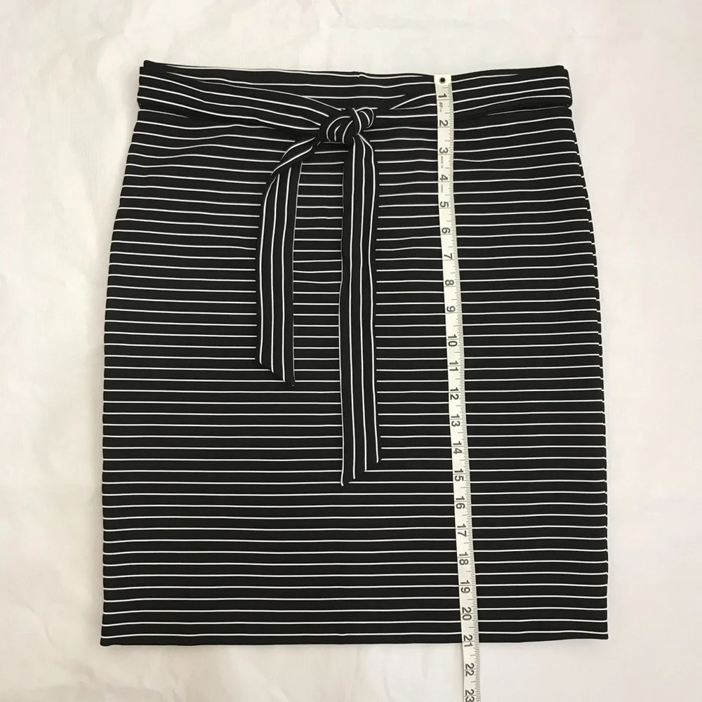 LOFT black white